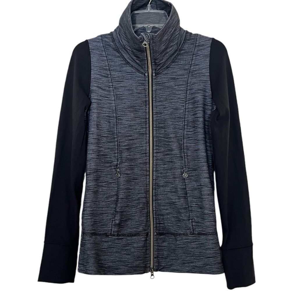 Lululemon Daily Yoga Jacket Slub Denim Polar Haze Black Blue Full Zip Size 4 - Picture 10 of 10